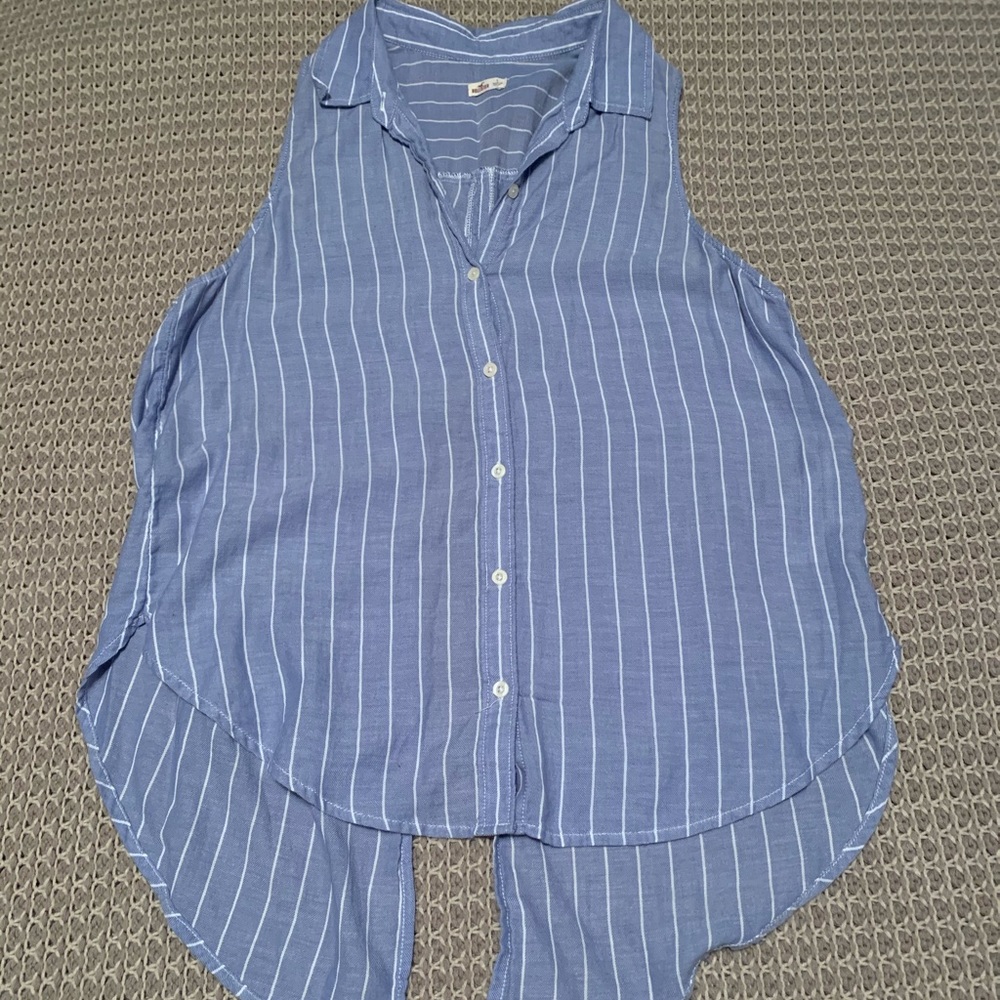 Hollister high/low button up//worn once